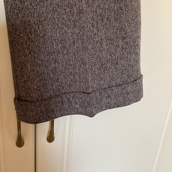 TAHARI DRESS PANTS SIZE 10 . - Picture 3 of 12